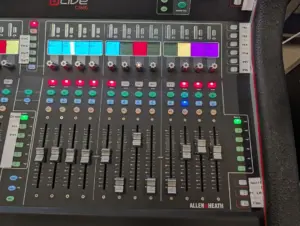 Allen & Heath DLive C3500 in Flip Case Stagebox CDM48 in ProCase (б/у) — фото 10