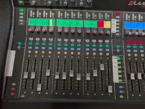Allen & Heath DLive C3500 in Flip Case Stagebox CDM48 in ProCase (б/у) — фото 8