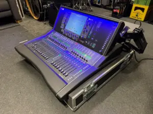 Allen & Heath dLive S3000 Surface ( (б/у) — фото 2
