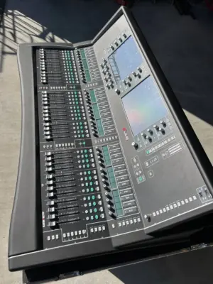 Allen & Heath dLive S7000 (б/у) — фото 2