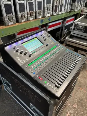 Allen & Heath SQ5 (б/у) — фото 1
