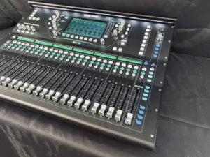 Allen & Heath SQ6 , optional + Case + Dante-Karte (б/у) — фото 2