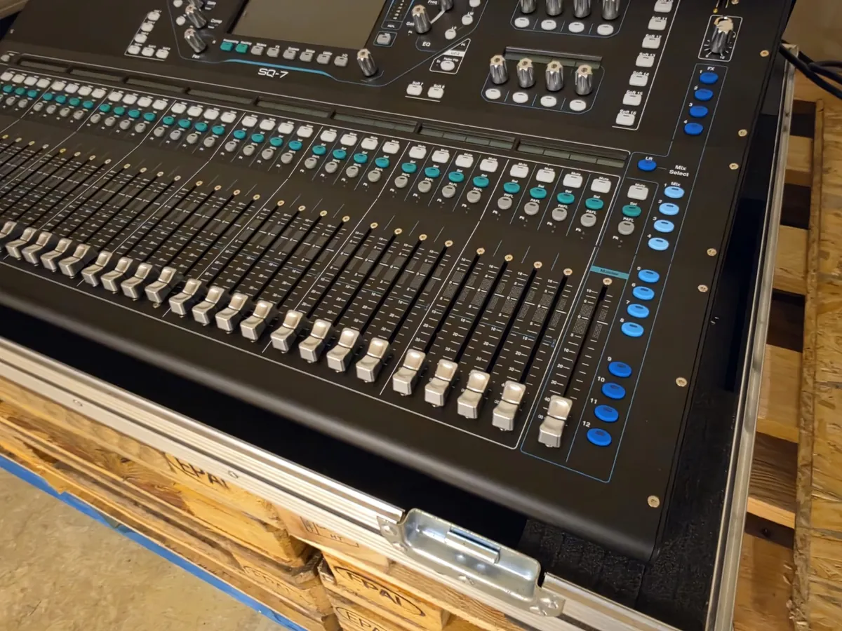 Allen & Heath SQ7 – комплект (б/у) — фото 4