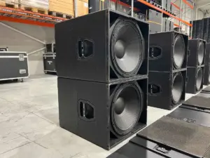 d&b audiotechnik Q-SUB 18" on wheels + cover (8x) (б/у) — фото 2