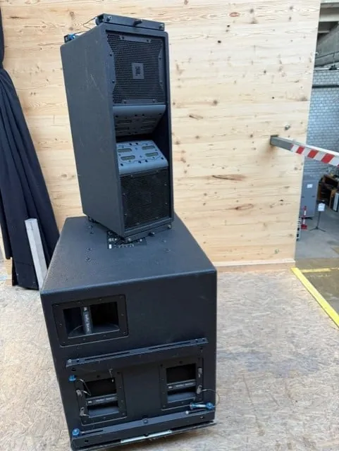 JBL Vertec VT4887A Linearray Set – комплект (б/у) — фото 1