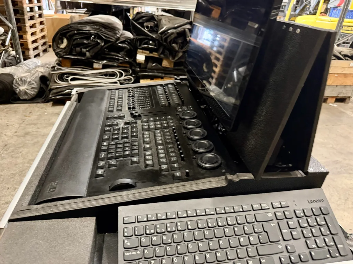 MA Lighting Grand MA3 onPC Command Wing XT (б/у) — фото 7