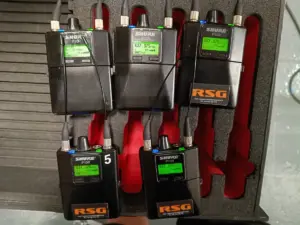 Shure PSM1000 L8E 4ch, 5 bodypacks + PA821 – комплект (б/у) — фото 3